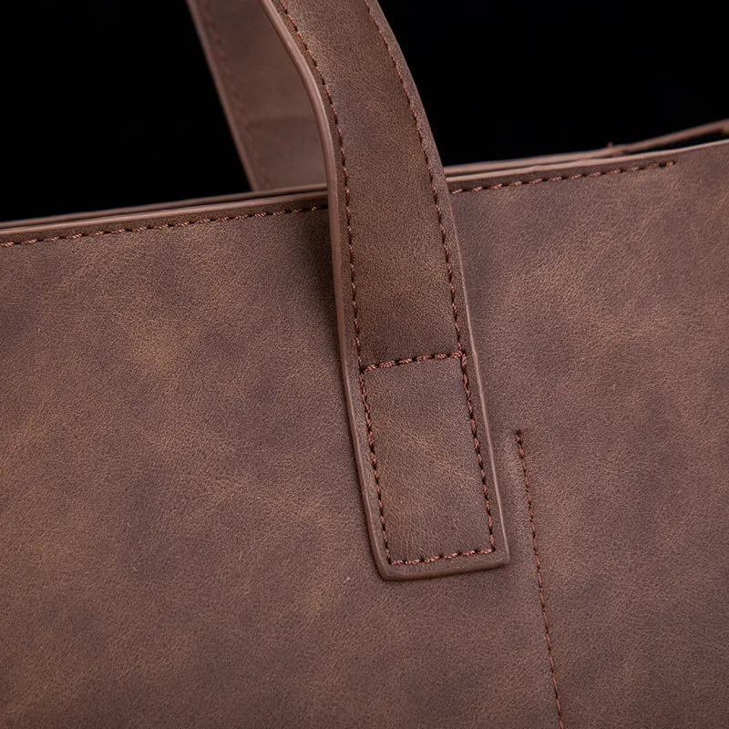 Korean Style Horizontal Fashionable PU Leather TOTE Bag Trendy Crossbody Handbag Men's Shoulder Bag Vintage TOTE Bag display picture 12