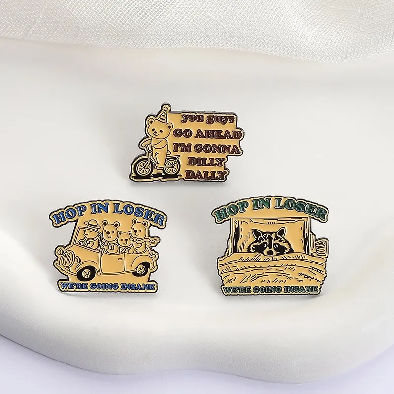 Cartoon Style Cute Bear Cat Alloy Stamping Stoving Varnish Plating Unisex Brooches display picture 16