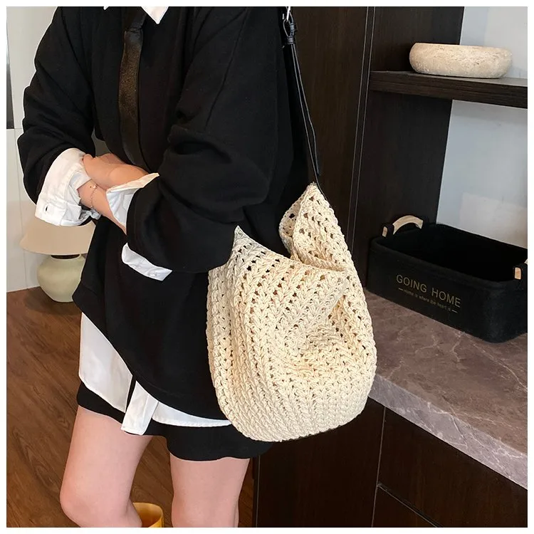 Women's Pu Leather Fabric Solid Color Vacation Streetwear Square Open Tote Bag display picture 2