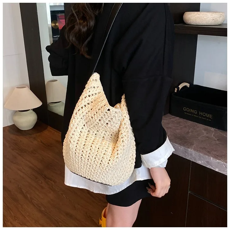 Women's Pu Leather Fabric Solid Color Vacation Streetwear Square Open Tote Bag display picture 9