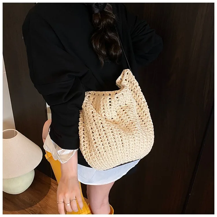 Women's Pu Leather Fabric Solid Color Vacation Streetwear Square Open Tote Bag display picture 24