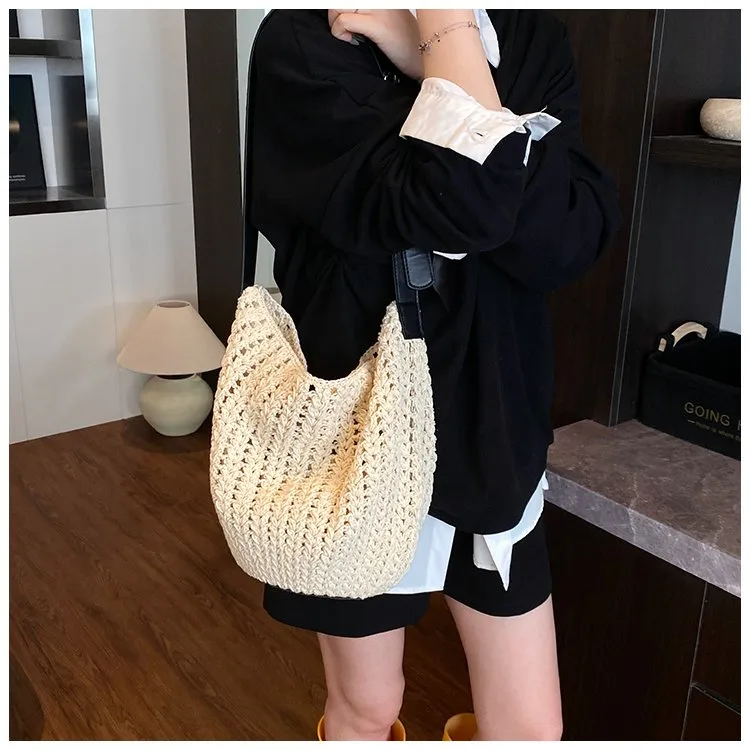 Women's Pu Leather Fabric Solid Color Vacation Streetwear Square Open Tote Bag display picture 18