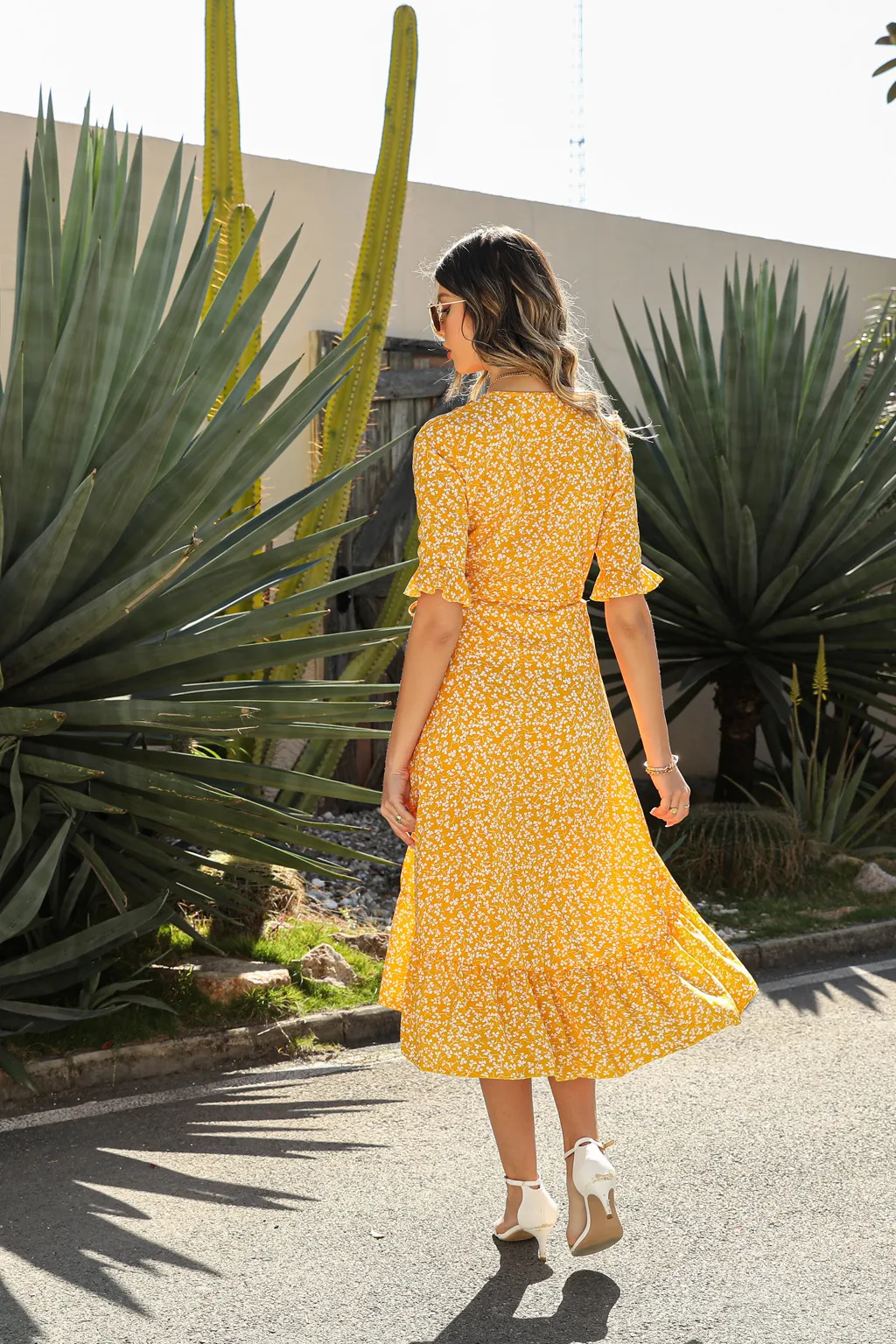 Women's Floral Dress Elegant Bohemian V Neck Short Sleeve Ditsy Floral Knee-Length Holiday Daily Beach display picture 22
