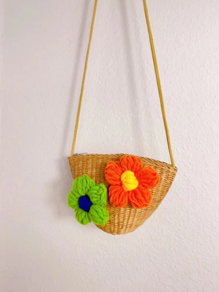 Kid'S Straw Color Block Flower Cute Bucket Zipper Shoulder Bag display picture 5