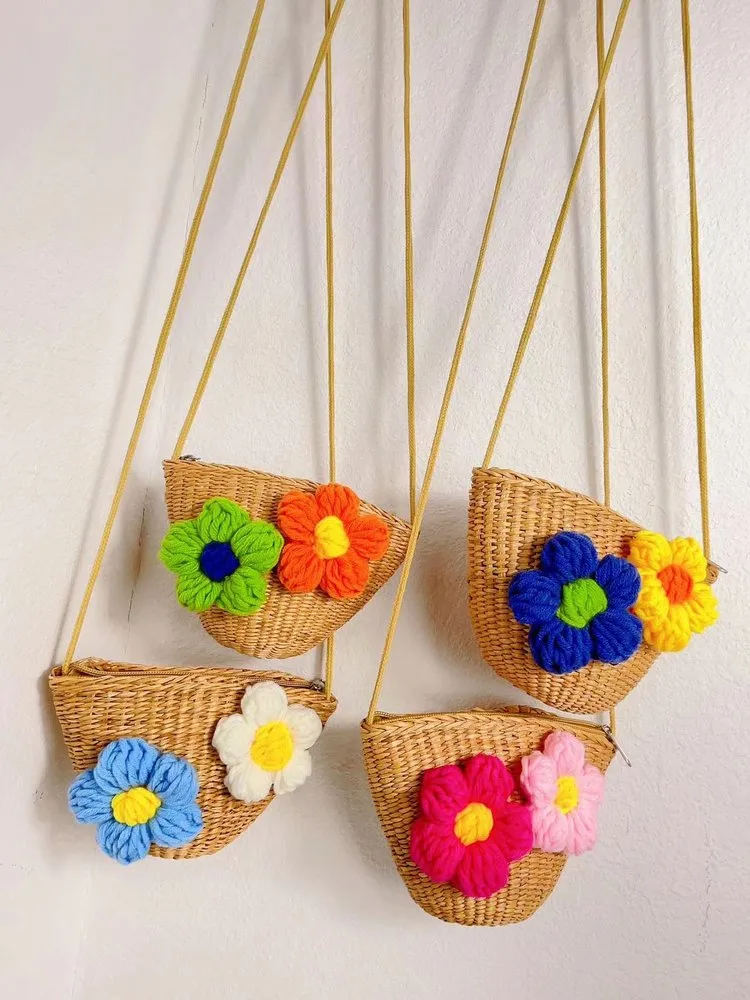 Kid'S Straw Color Block Flower Cute Bucket Zipper Shoulder Bag display picture 11