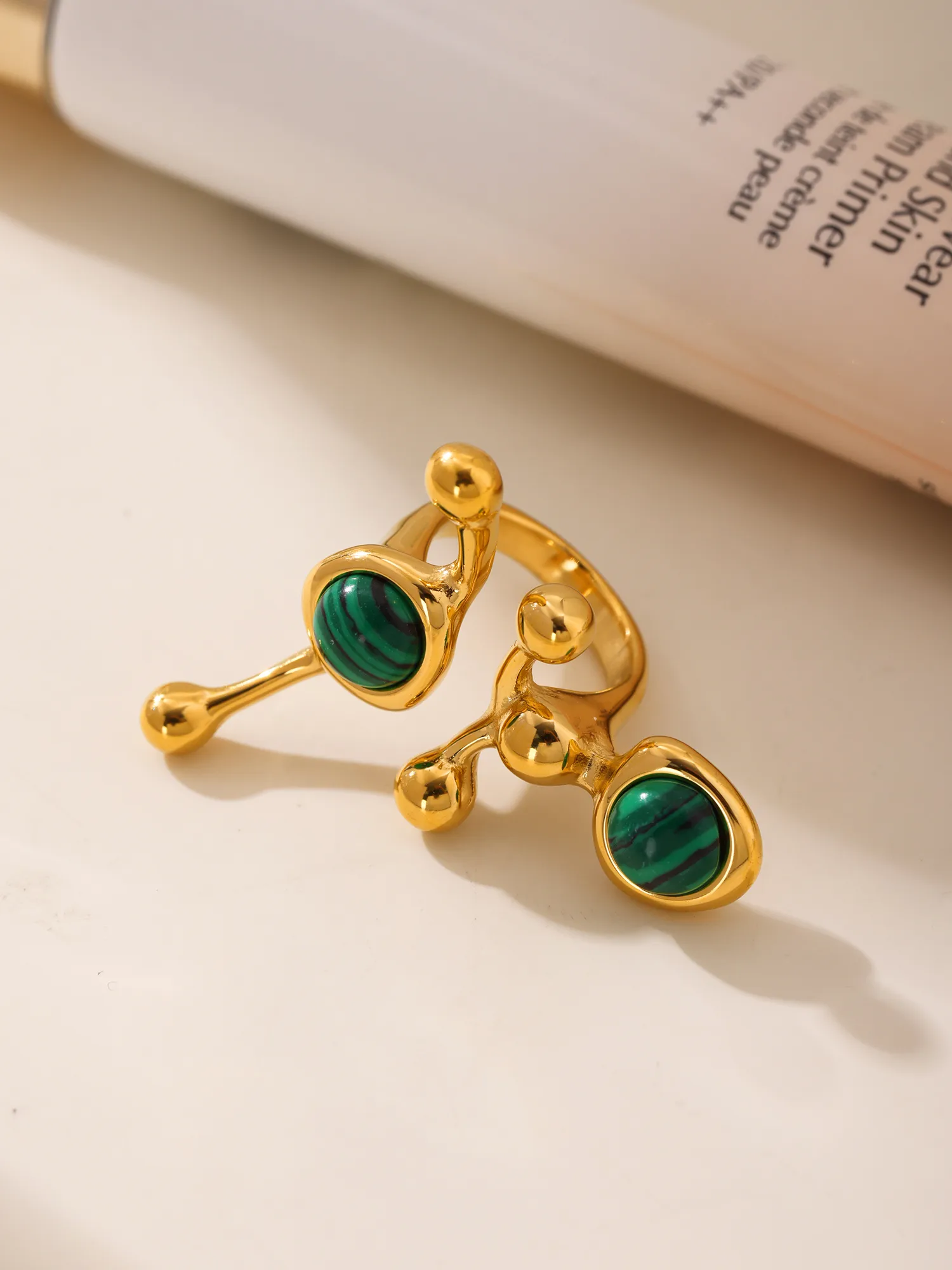 Exaggerated Luxurious Geometric 304 Stainless Steel Plating Inlay Artificial Pearls December Birthstone Turquoise 18K Gold Plated Women's Rings display picture 5