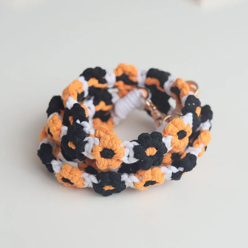 Factory Direct  Hot Selling Bohemian Woven Daisy Flower Badge Neck Lanyard Mobile Phone Lanyard Strap Women display picture 9