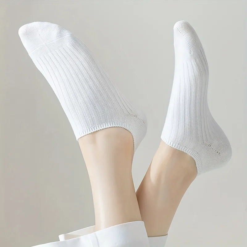 Boat Socks Women's Summer Thin Solid Color Simple Japanese Invisible Socks Shallow Mouth Non-slip Breathable Sweat-absorbent Boat Socks Wholesale display picture 4