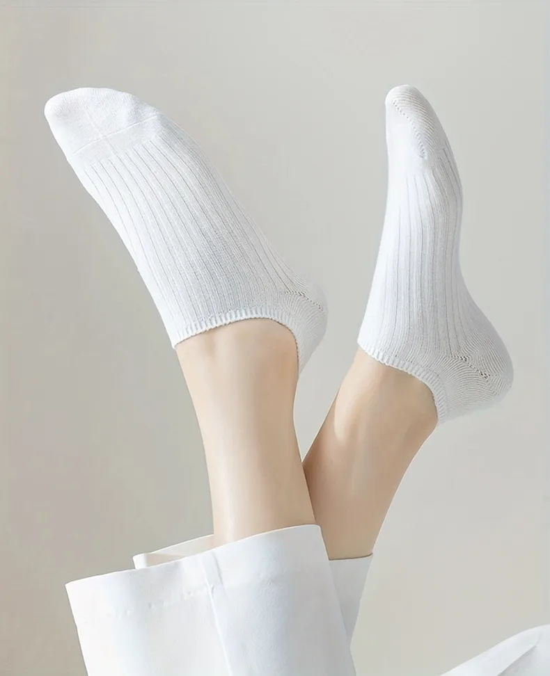 Boat Socks Women's Summer Thin Solid Color Simple Japanese Invisible Socks Shallow Mouth Non-slip Breathable Sweat-absorbent Boat Socks Wholesale display picture 9