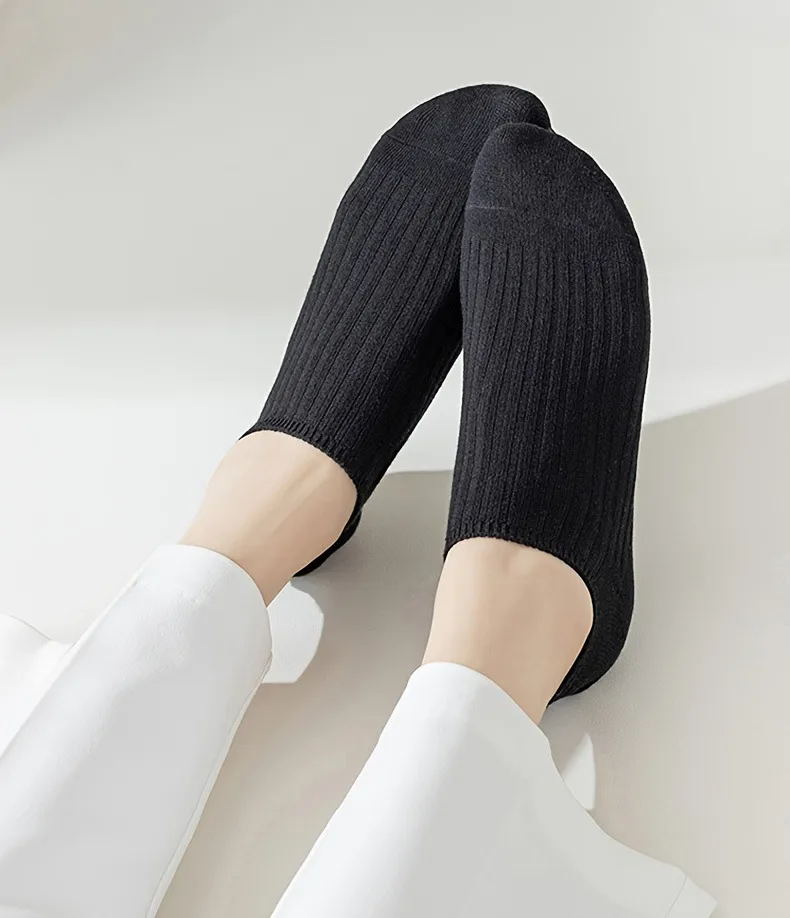 Boat Socks Women's Summer Thin Solid Color Simple Japanese Invisible Socks Shallow Mouth Non-slip Breathable Sweat-absorbent Boat Socks Wholesale display picture 13
