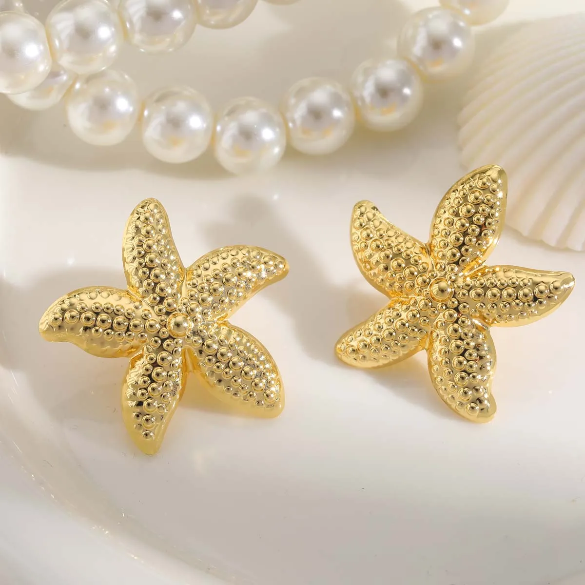 1 Pair Vacation Beach Classic Style Scallop Starfish Irregular Scallop Inlay Copper Zircon 18K Gold Plated Ear Studs display picture 2