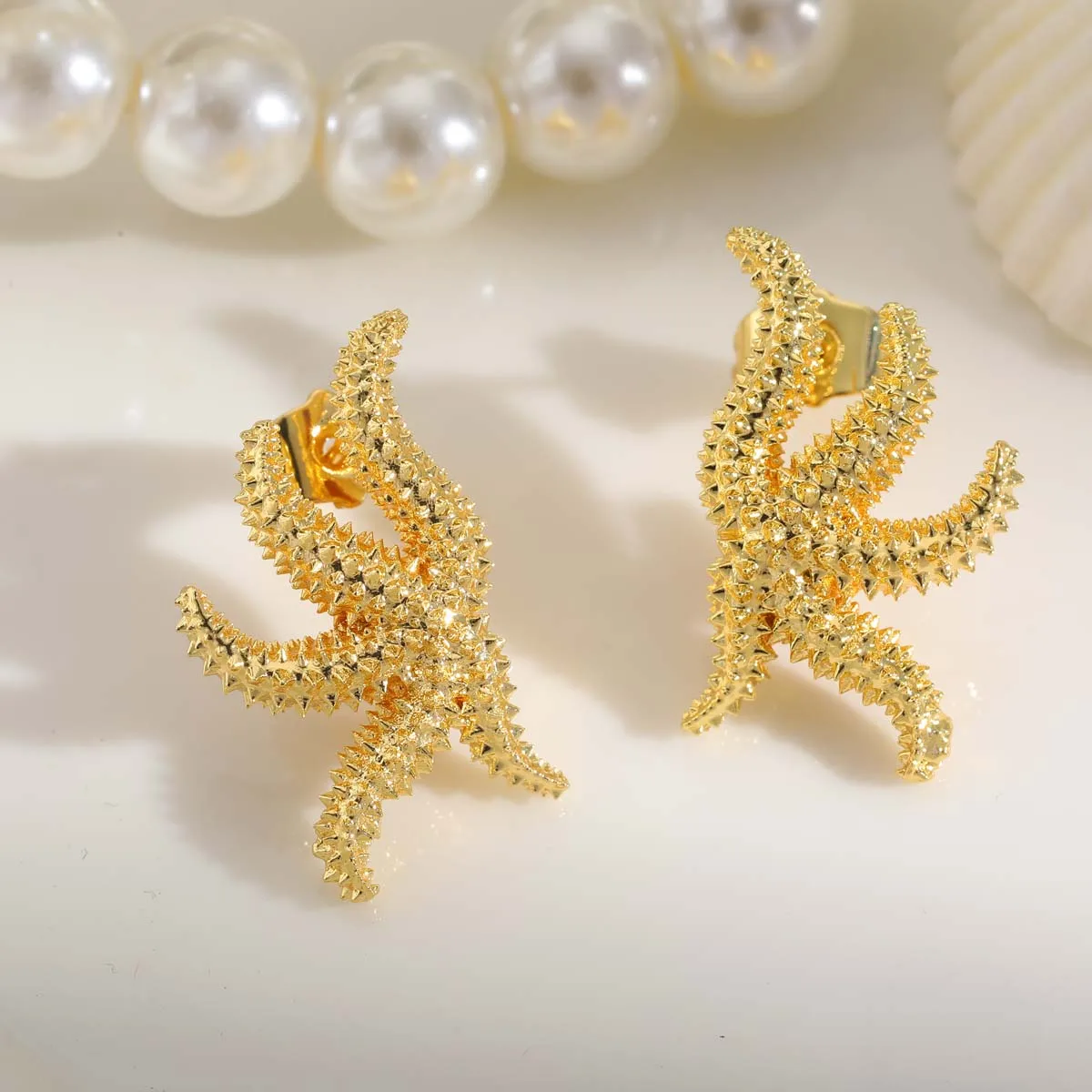 1 Pair Vacation Beach Classic Style Scallop Starfish Irregular Scallop Inlay Copper Zircon 18K Gold Plated Ear Studs display picture 1