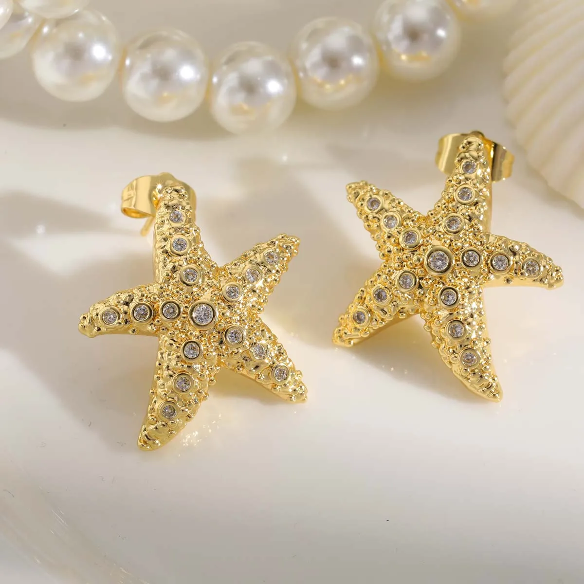 1 Pair Vacation Beach Classic Style Scallop Starfish Irregular Scallop Inlay Copper Zircon 18K Gold Plated Ear Studs display picture 3