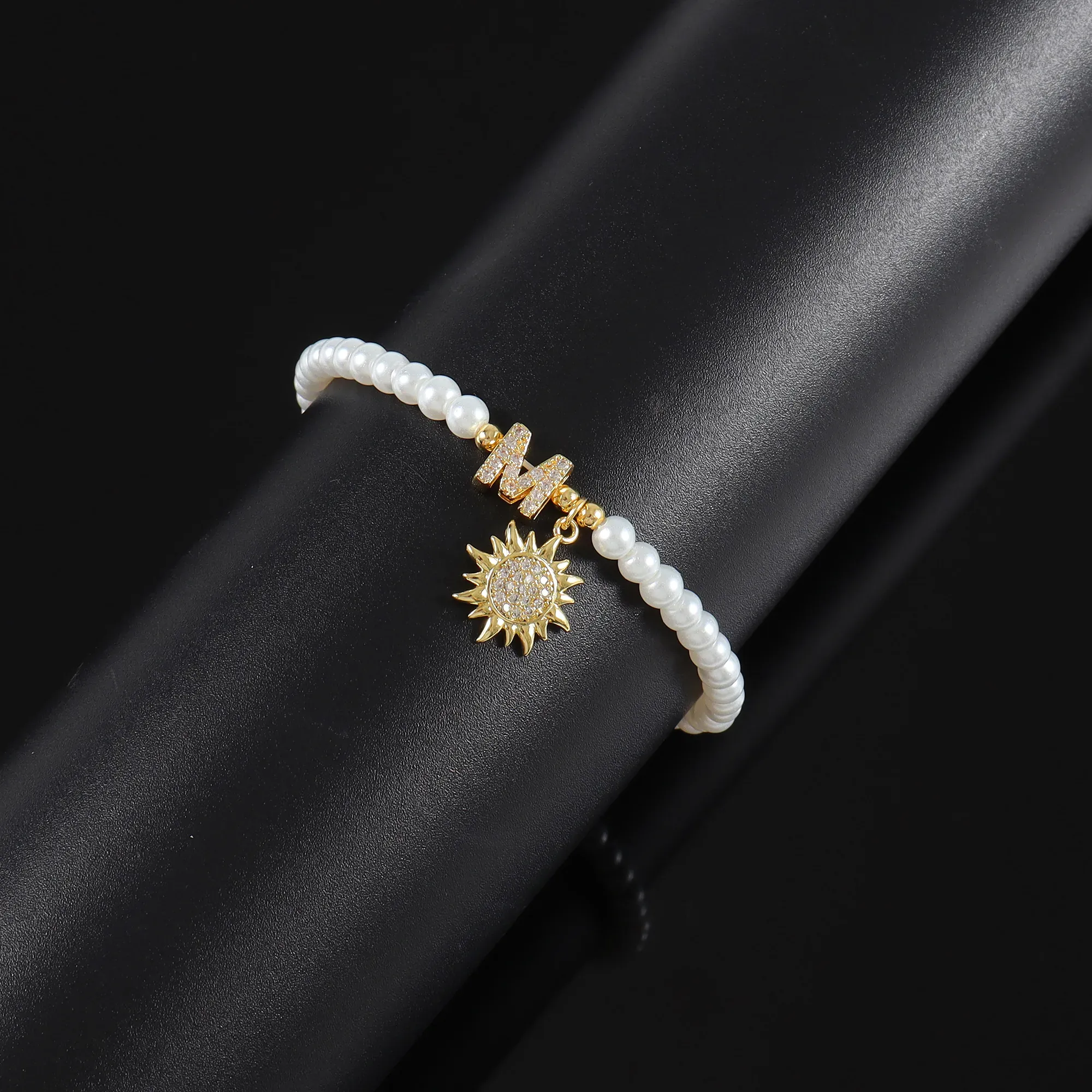 Elegant Simple Style Classic Style Sun Letter 304 Stainless Steel Artificial Pearl Copper Women's Bracelets display picture 4