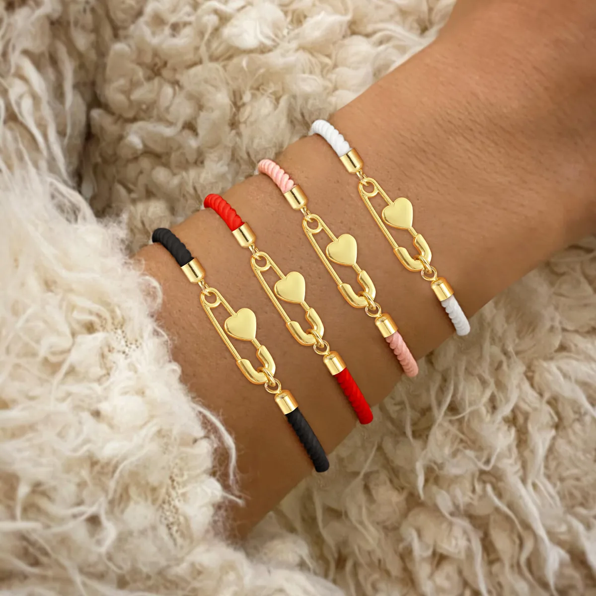Elegant Simple Style Pin Heart Shape Nylon Copper Women's Bracelets display picture 1