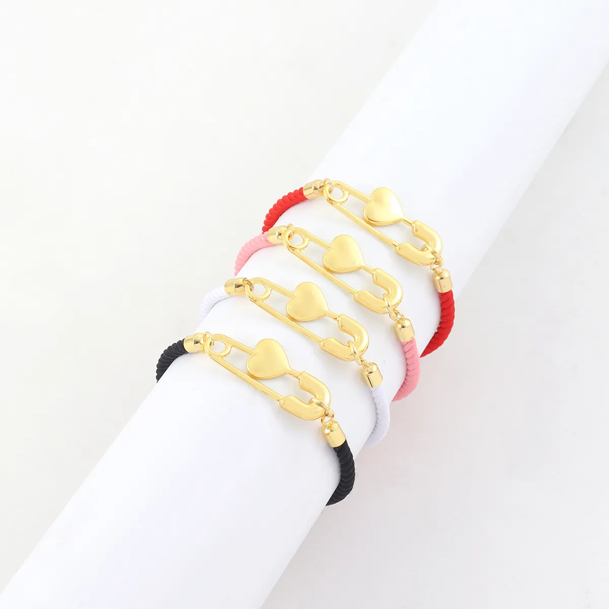 Elegant Simple Style Pin Heart Shape Nylon Copper Women's Bracelets display picture 6