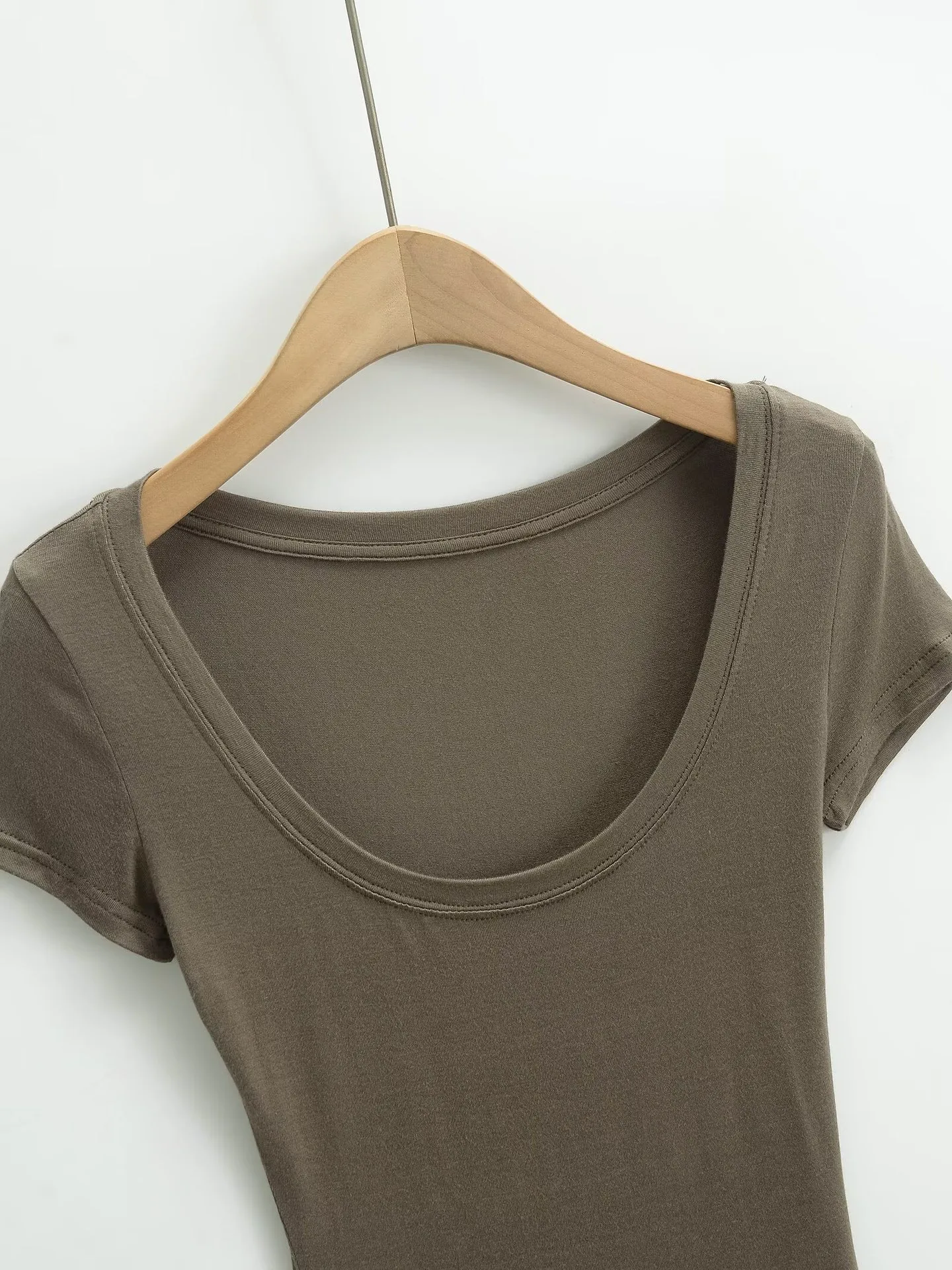 Women's T-shirt Long Sleeve T-Shirts Streetwear Solid Color display picture 6