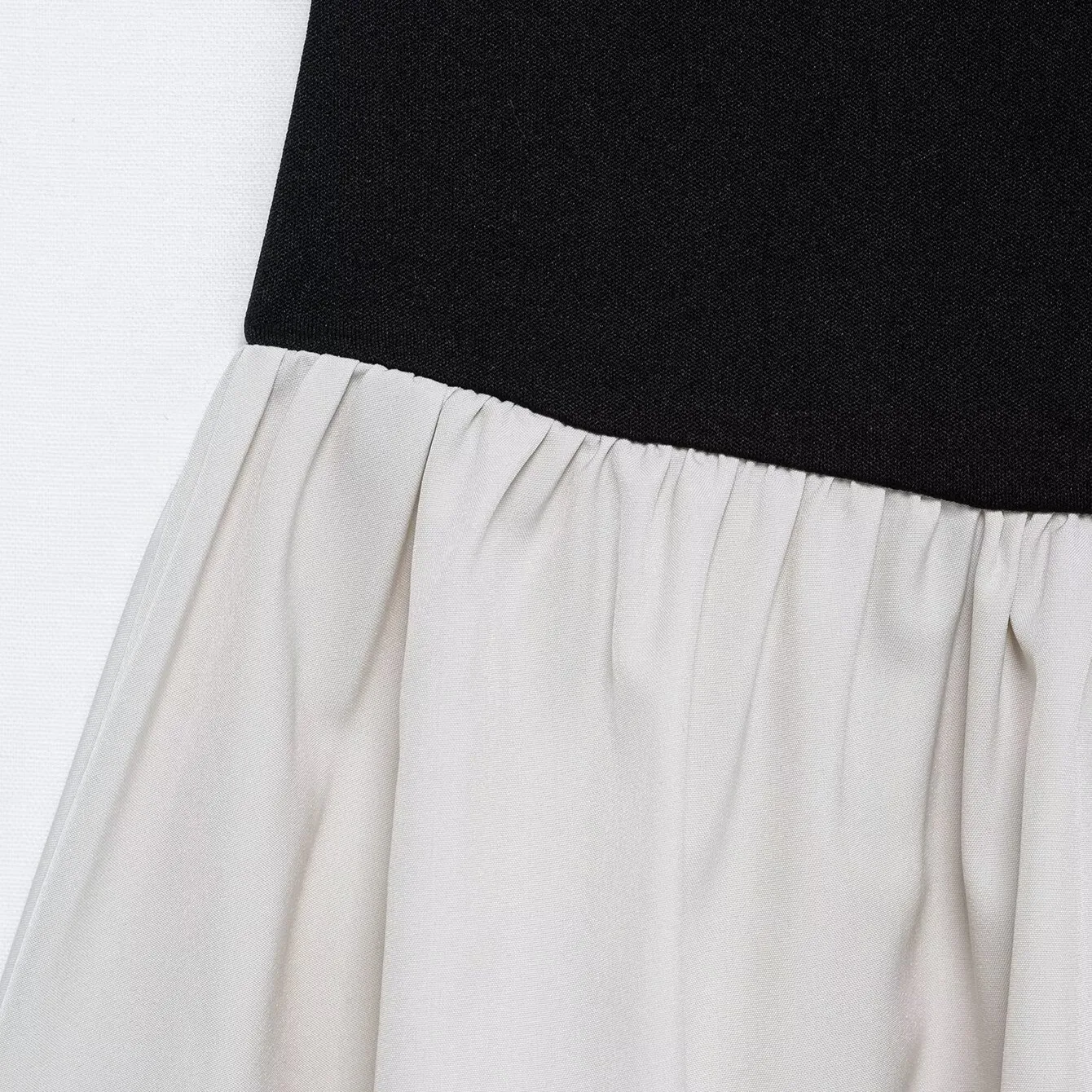 Women's Pleated Dress Casual Simple Style Strapless Pleated Sleeveless Multicolor Above Knee Daily display picture 4