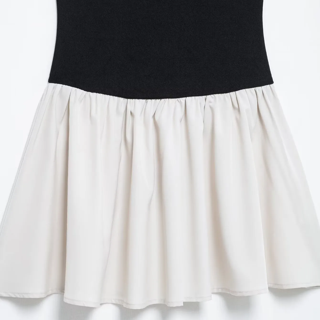 Women's Pleated Dress Casual Simple Style Strapless Pleated Sleeveless Multicolor Above Knee Daily display picture 5