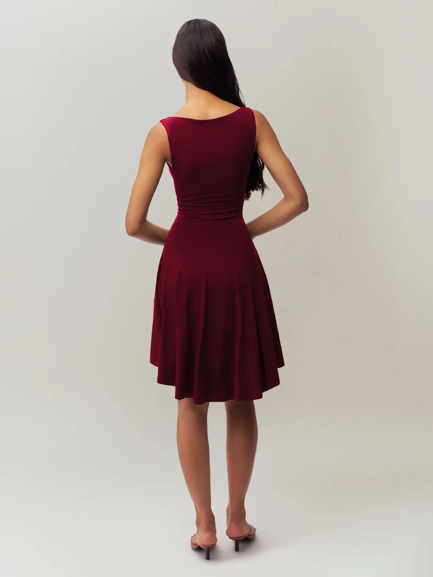 Slim-fit Solid Color New Sleeveless Sexy Spice Girls  One-character Collar Dress Slim-fit Slim Back display picture 23
