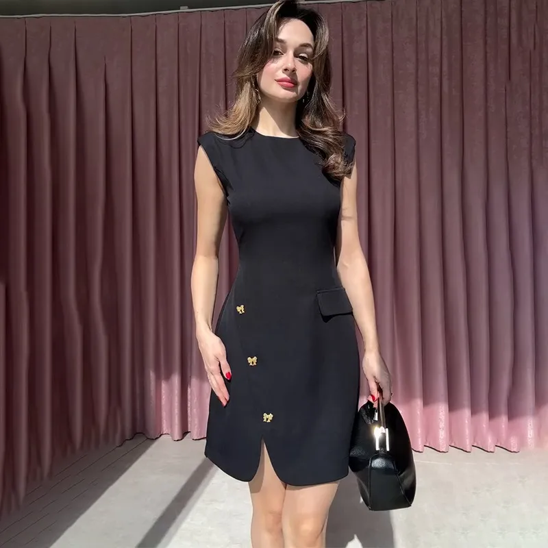 Women's Sheath Dress Elegant High Neck Button Sleeveless Solid Color Above Knee Holiday Daily display picture 1