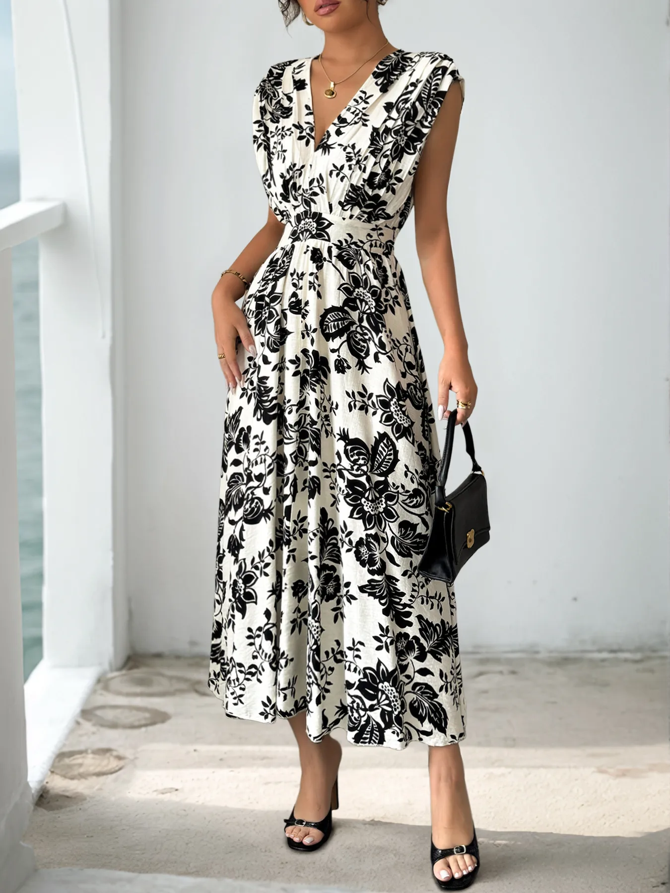 Women's A- Line Skirt Elegant Vacation V Neck Sleeveless Plant Midi Dress Daily Street display picture 2