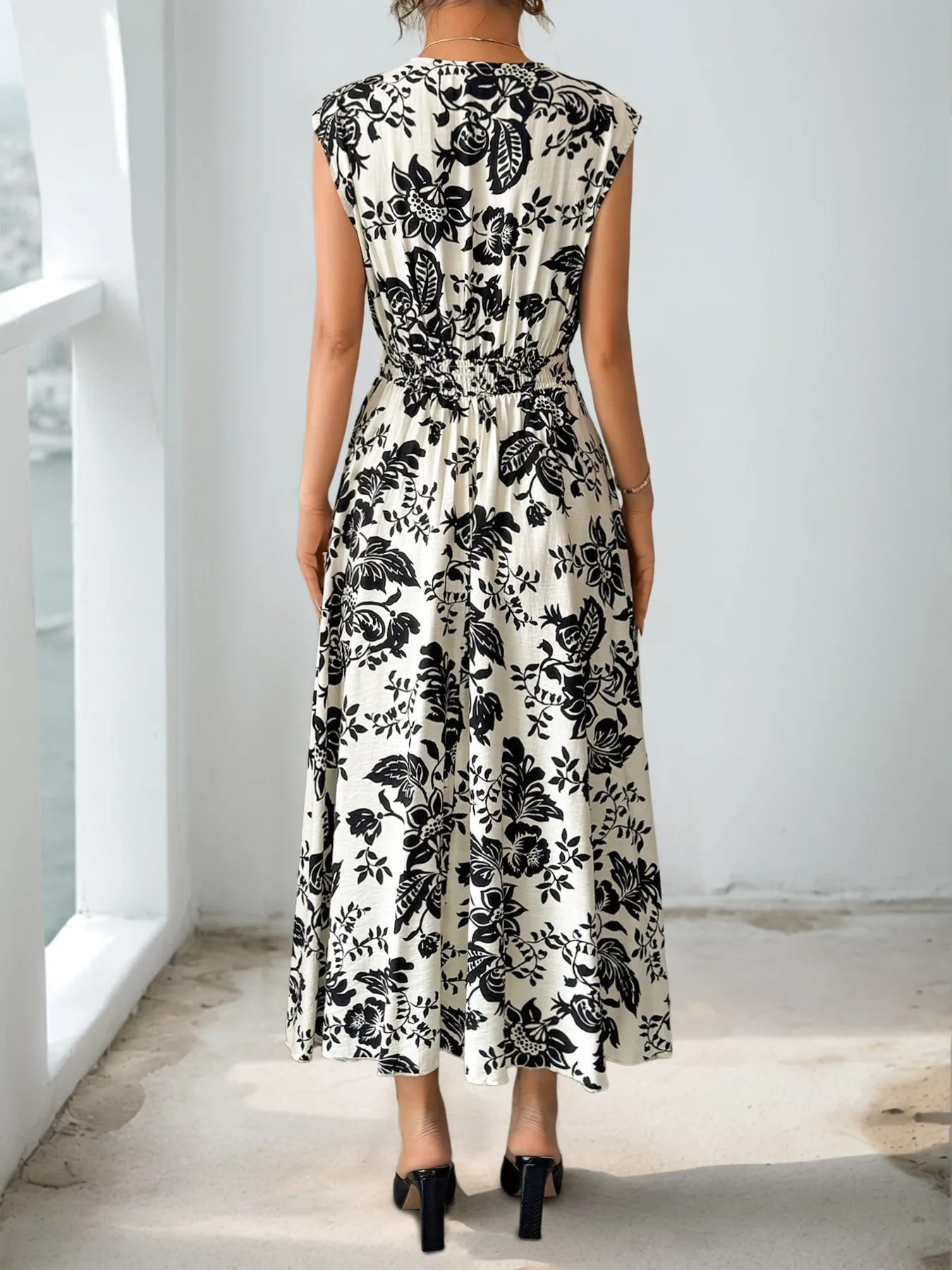 Women's A- Line Skirt Elegant Vacation V Neck Sleeveless Plant Midi Dress Daily Street display picture 6