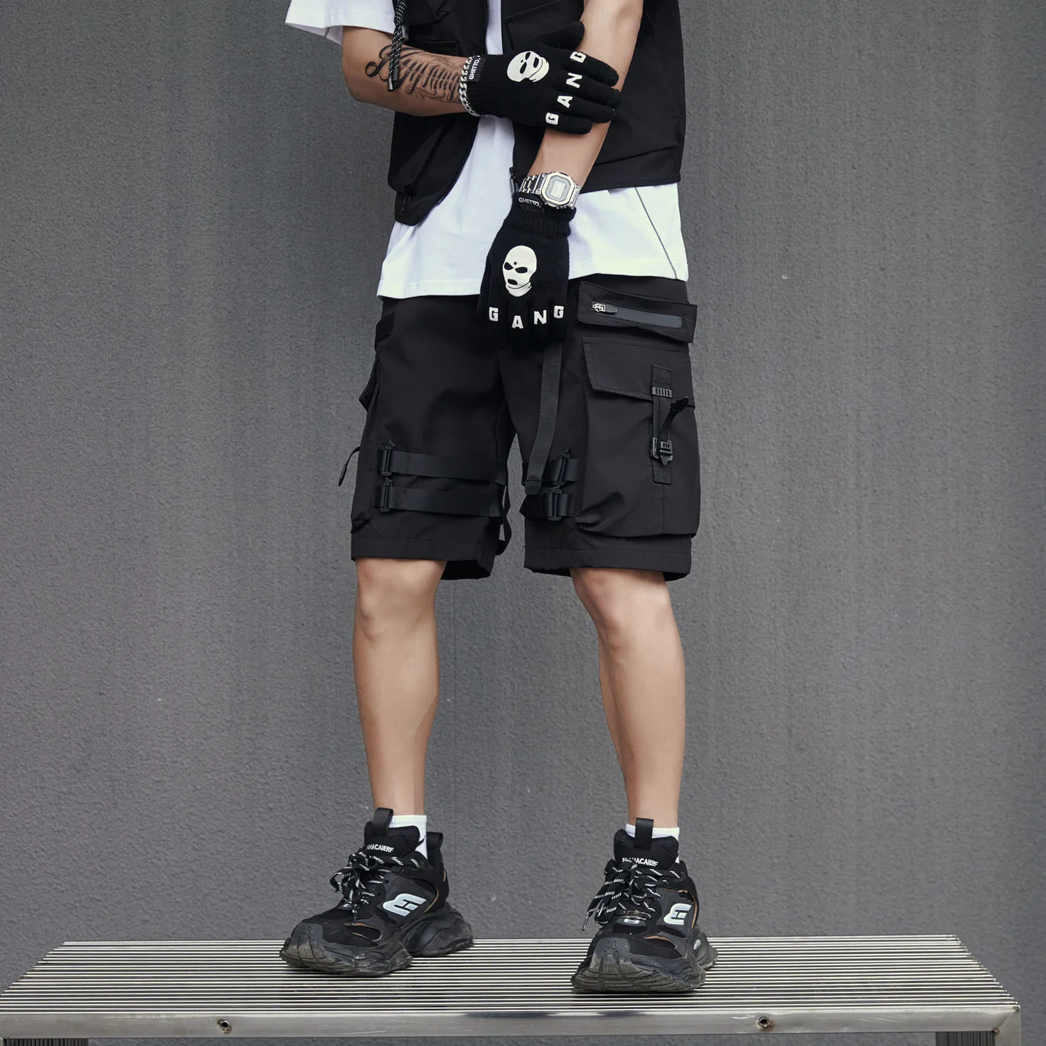 Jiayiku Men's  Dark  Functional Fashion Brand Multi-Pocket Pants Heavy Duty Tactical Tooling Shorts display picture 9