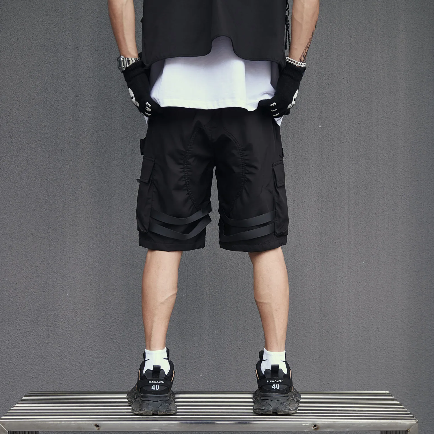 Jiayiku Men's  Dark  Functional Fashion Brand Multi-Pocket Pants Heavy Duty Tactical Tooling Shorts display picture 13