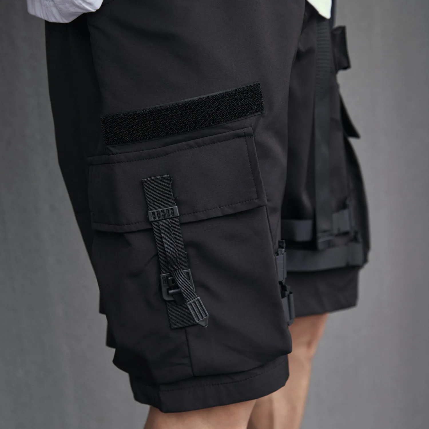 Jiayiku Men's  Dark  Functional Fashion Brand Multi-Pocket Pants Heavy Duty Tactical Tooling Shorts display picture 8