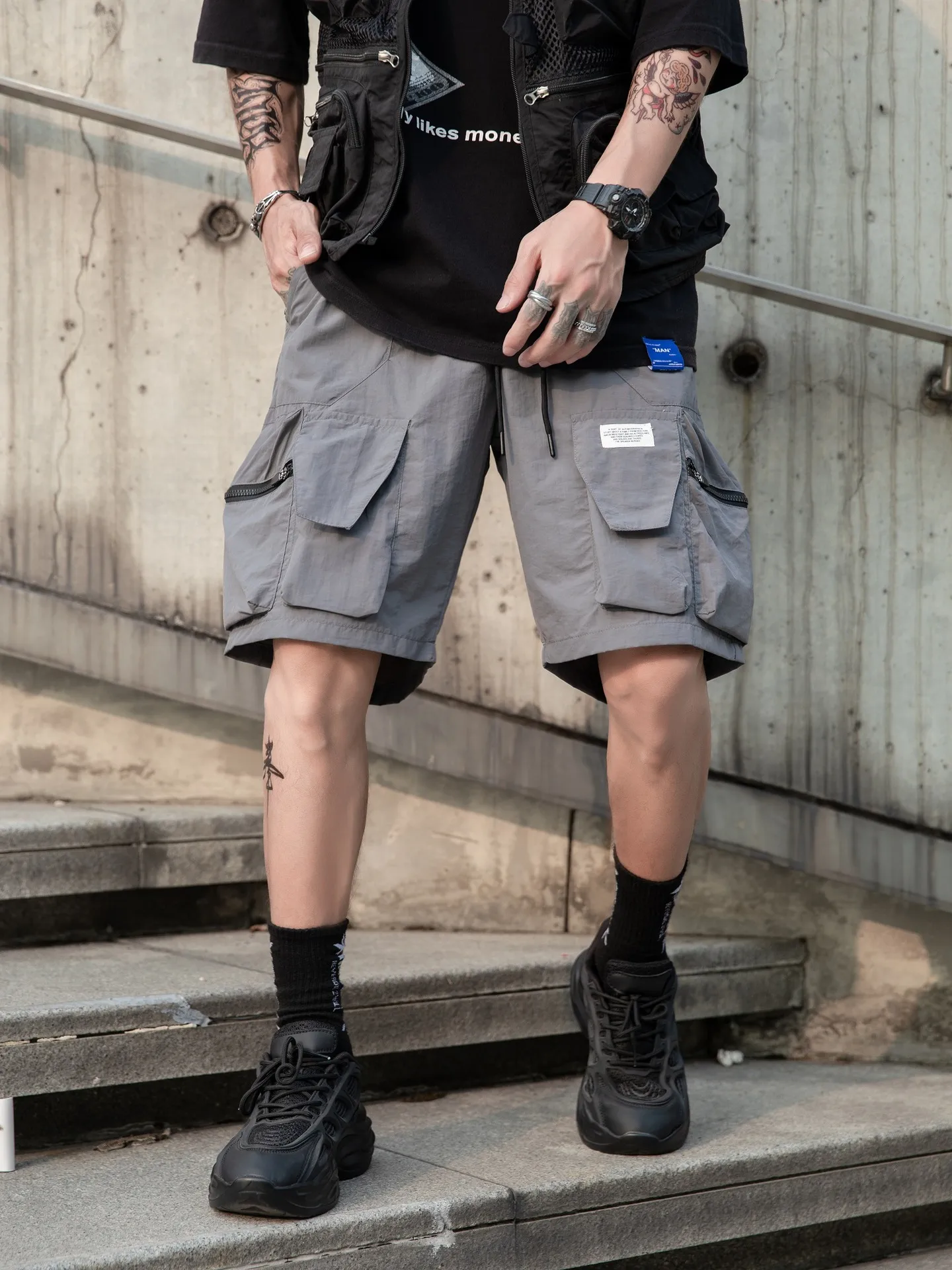 Jiayiku Men's   Functional Fashion Brand Multi-Pocket Pants Quick-drying Thin Tactical Workwear Shorts display picture 17