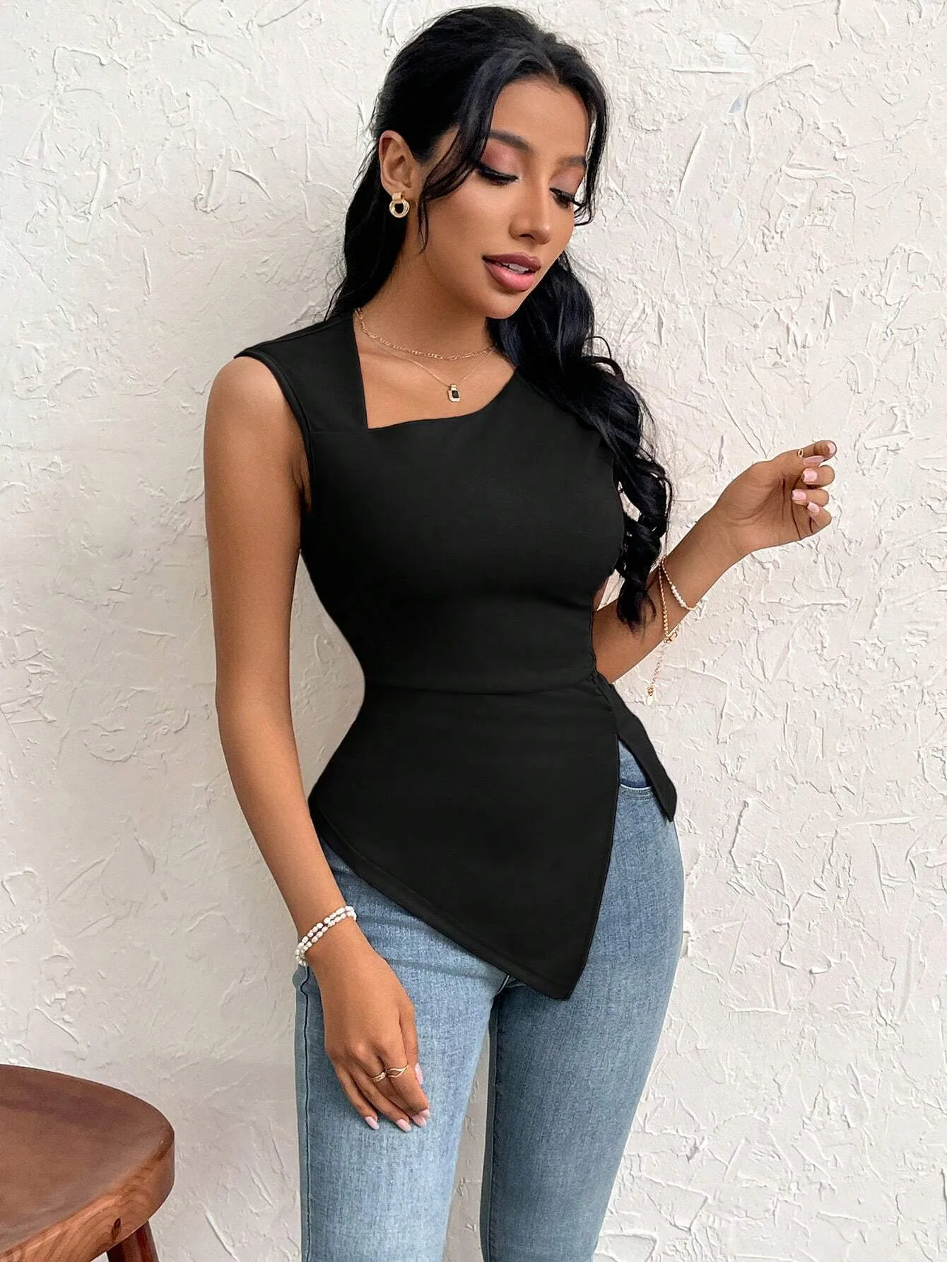 Women's  Elegant Style T-shirt  Spring And Summer New Slim-fit Short Solid Color Top With Slant Collar display picture 7