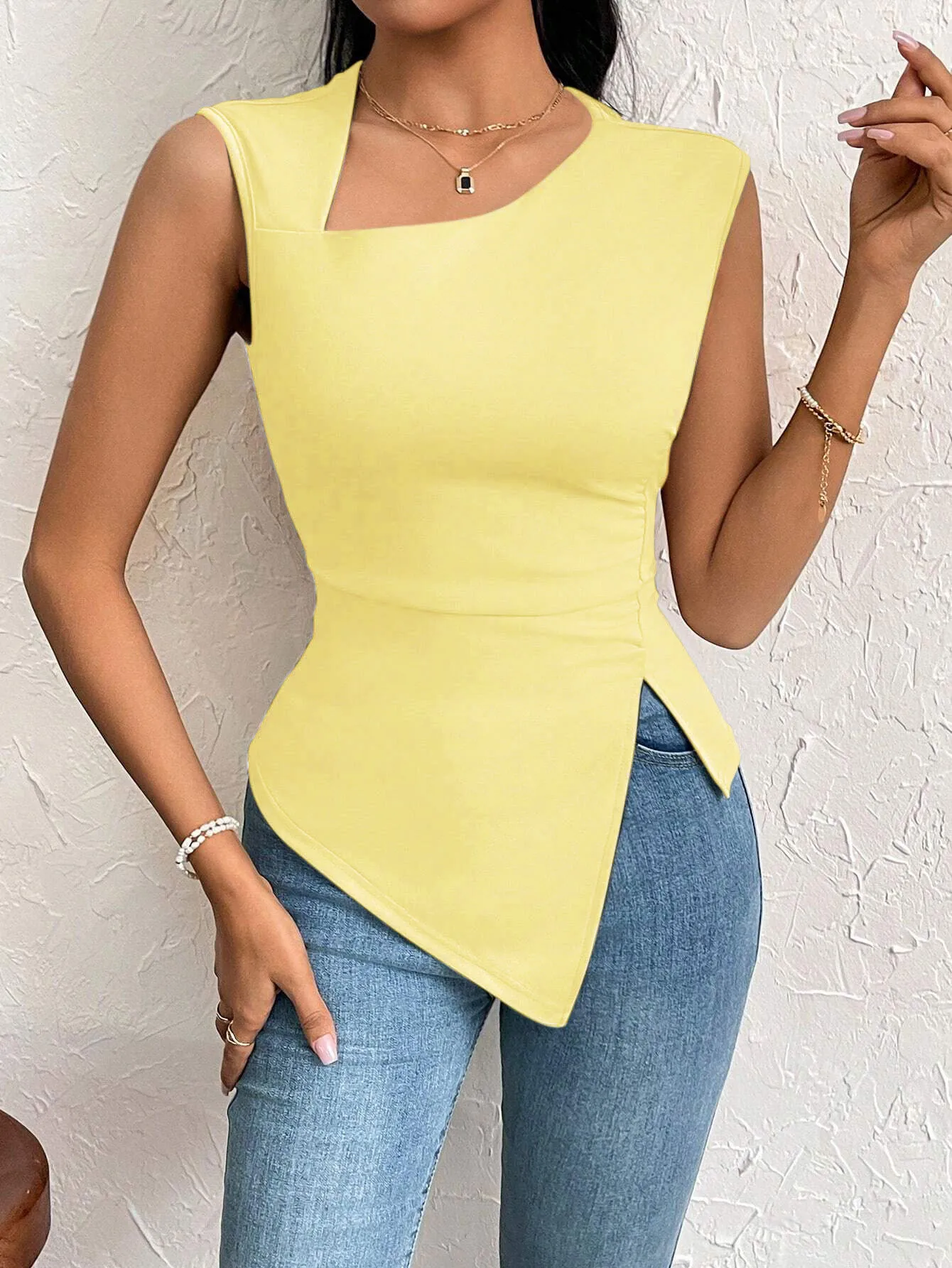 Women's  Elegant Style T-shirt  Spring And Summer New Slim-fit Short Solid Color Top With Slant Collar display picture 23