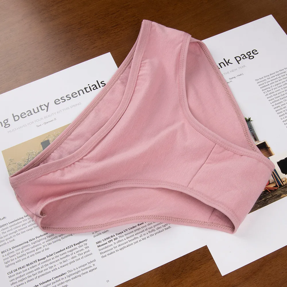 Solid Color Low Waist Briefs Panties display picture 11