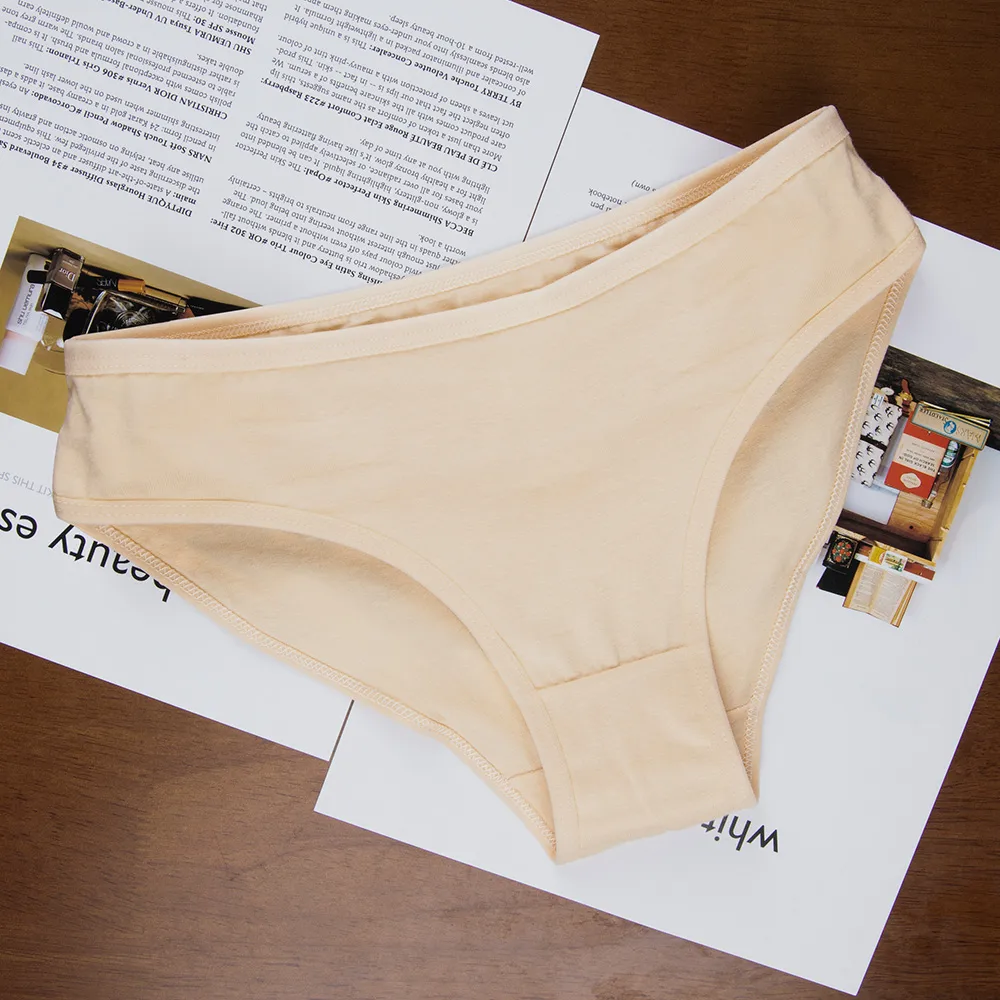 Solid Color Low Waist Briefs Panties display picture 4