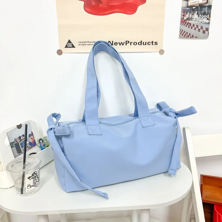 Women's Pu Leather Solid Color Bow Knot Streetwear Square Zipper Shoulder Bag display picture 3