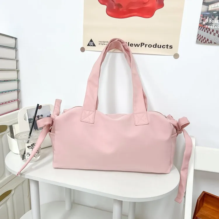 Women's Pu Leather Solid Color Bow Knot Streetwear Square Zipper Shoulder Bag display picture 9