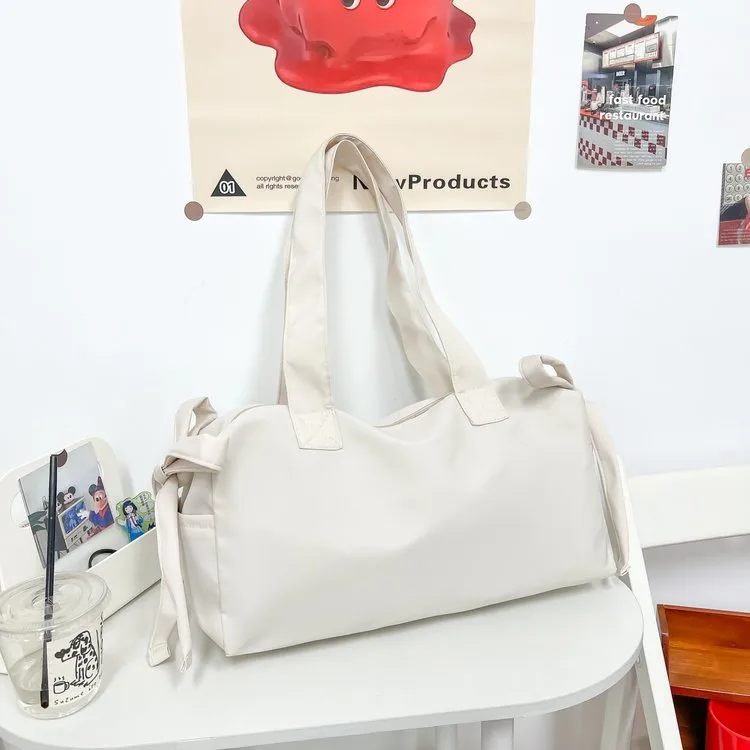 Women's Pu Leather Solid Color Bow Knot Streetwear Square Zipper Shoulder Bag display picture 13