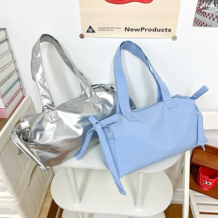 Women's Pu Leather Solid Color Bow Knot Streetwear Square Zipper Shoulder Bag display picture 28
