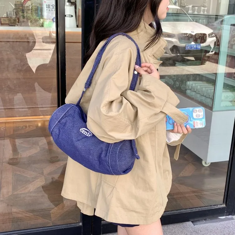 Women's Nylon Vocabulary Words/Name Solid Color Streetwear Cylindrical Zipper Shoulder Bag display picture 12