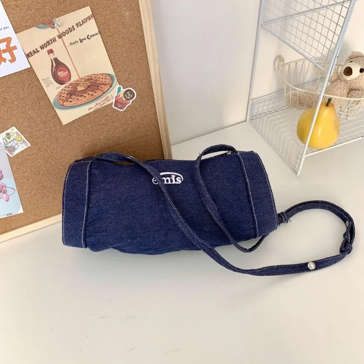 Women's Nylon Vocabulary Words/Name Solid Color Streetwear Cylindrical Zipper Shoulder Bag display picture 19