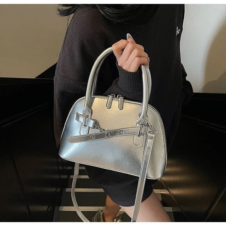 Women's Pu Leather Solid Color Streetwear Square Zipper Shoulder Bag display picture 19