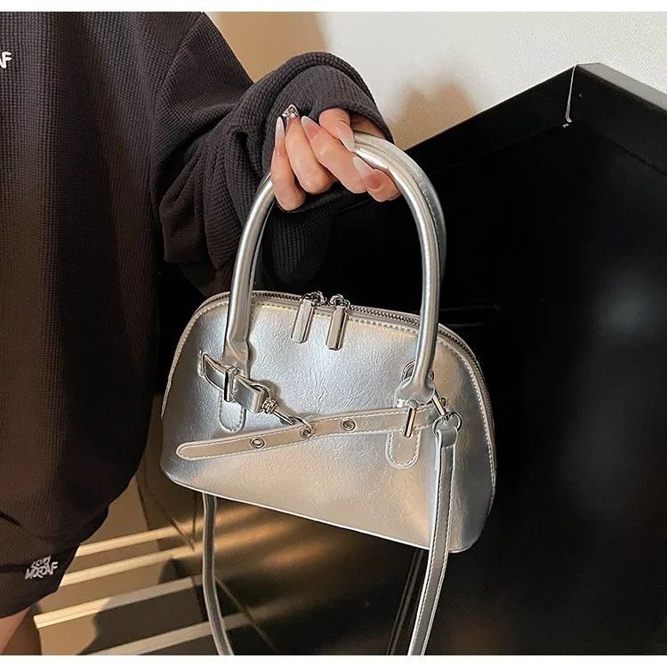 Women's Pu Leather Solid Color Streetwear Square Zipper Shoulder Bag display picture 16