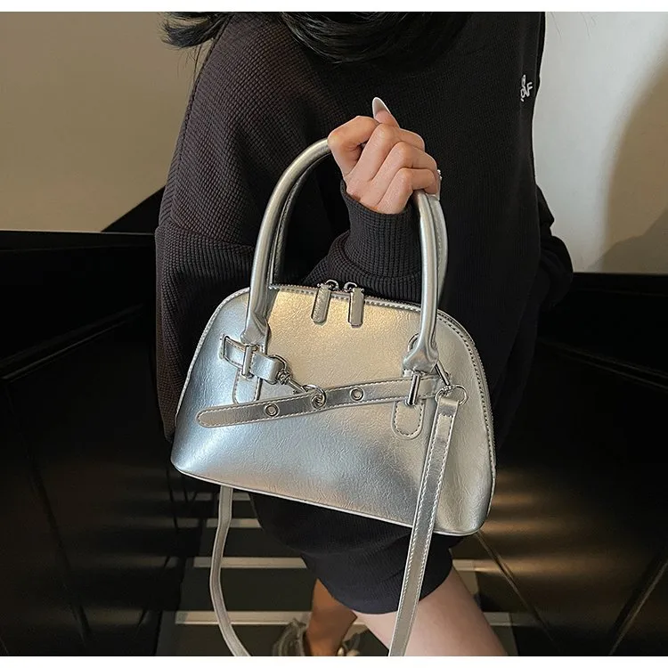 Women's Pu Leather Solid Color Streetwear Square Zipper Shoulder Bag display picture 21
