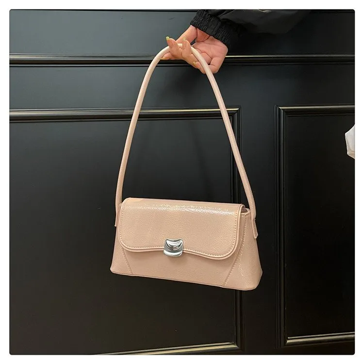 Women's Pu Leather Solid Color Streetwear Square Magnetic Buckle Flip Cover Shoulder Bag display picture 3