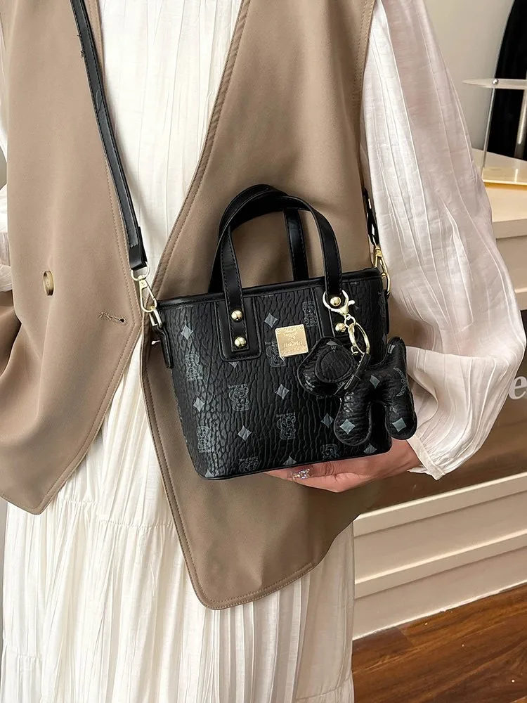 Women's Pu Leather Animal Color Block Argyle Cute Streetwear Square Zipper Shoulder Bag display picture 24