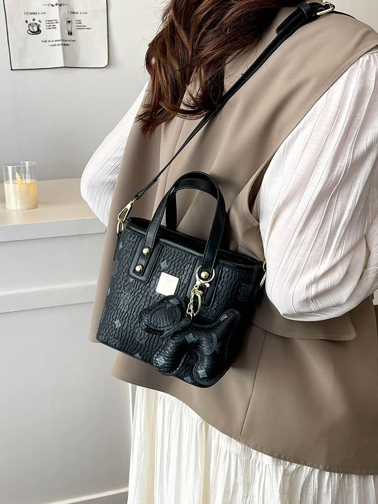Women's Pu Leather Animal Color Block Argyle Cute Streetwear Square Zipper Shoulder Bag display picture 19