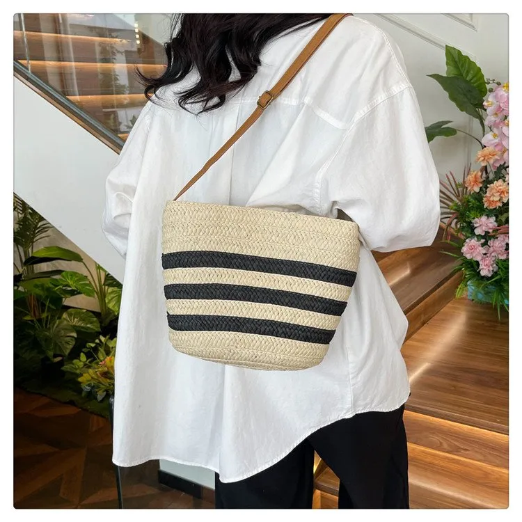 Women's Straw Stripe Vacation Streetwear Square Zipper Straw Bag display picture 5