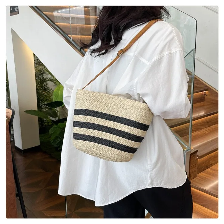 Women's Straw Stripe Vacation Streetwear Square Zipper Straw Bag display picture 13