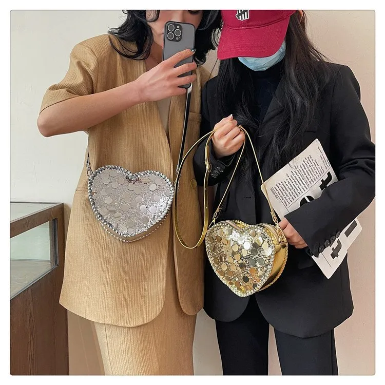 Women's Pu Leather Heart Shape Streetwear Sequins Heart-shaped Zipper Shoulder Bag display picture 9